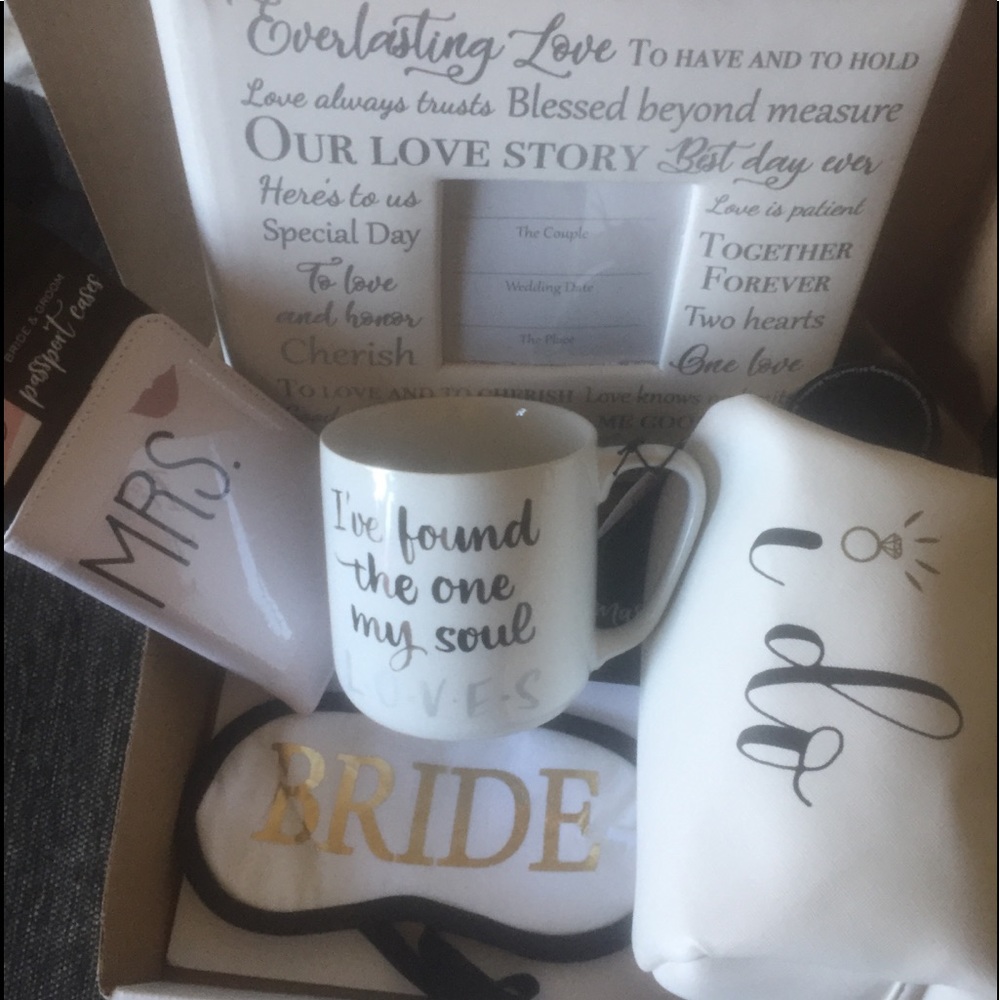Wedding gift box